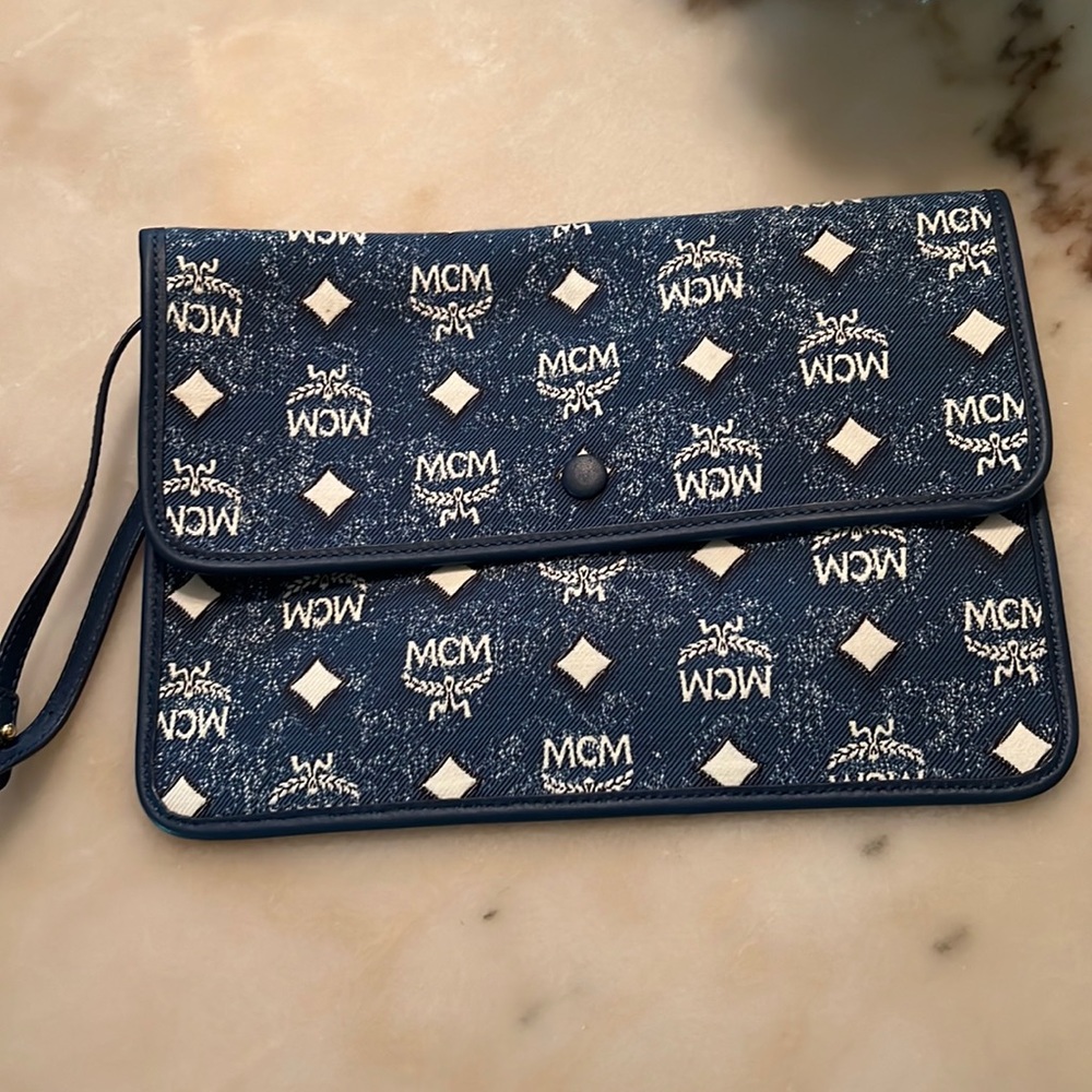 Mcm clutch